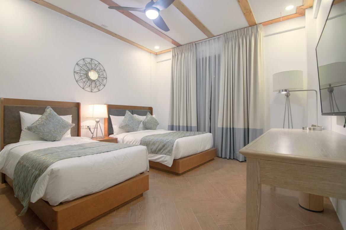 Thunderbird Resorts - Rizal Binangonan Exterior foto